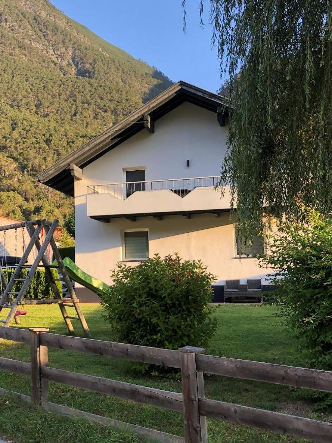 Apart Alp Line Apartment Mils bei Imst Exterior photo